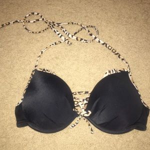 Vs black/cheetah bathing suit top